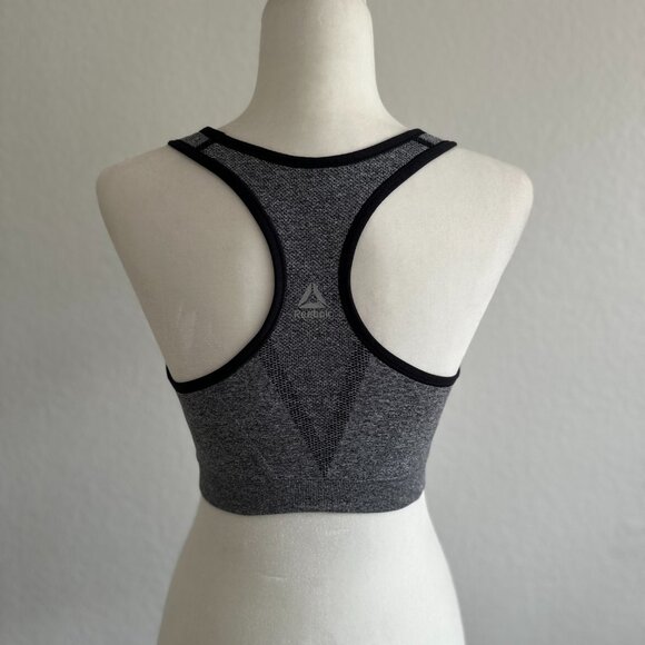 🖤 Reebok Gray Seamless Sports Bra - Size Medium🖤 - Picture 6 of 6